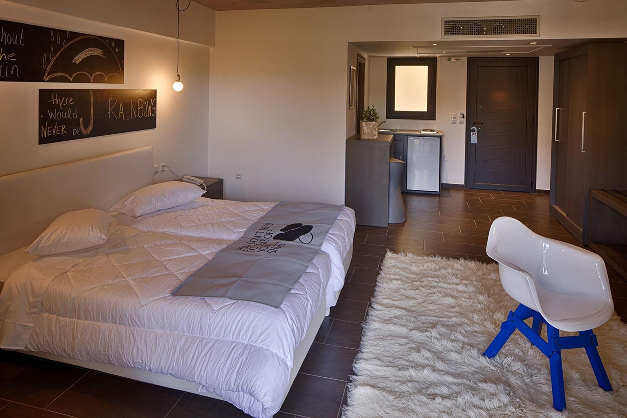 Oniropetra Boutique Hotel Karpenisi Exterior photo